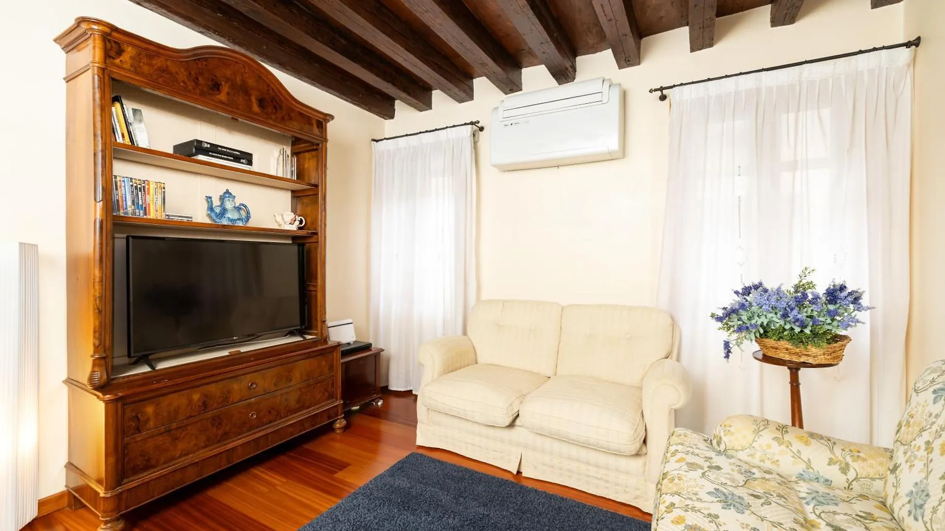 Venice Heaven Apartments San Marco 1 E 2, The Elegant Residence A Stone S Throw From St Mark S Square