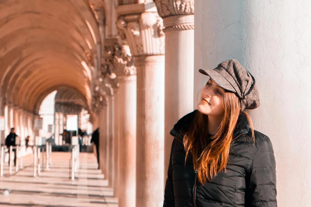 Venice Heaven Apartments San Marco 1 E 2, The Elegant Residence A Stone S Throw From St Mark S Square